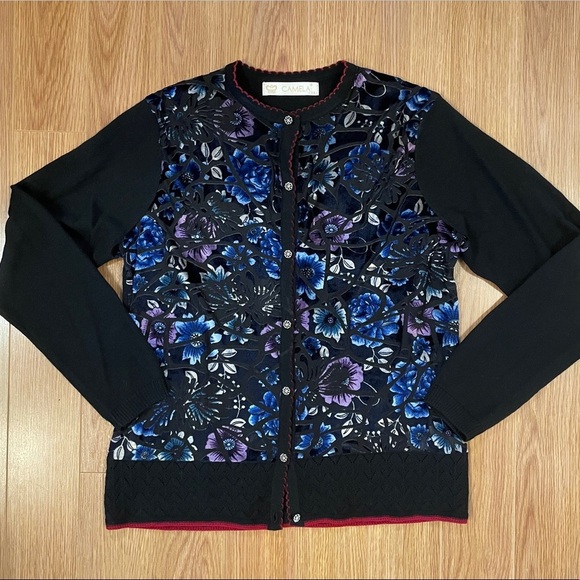 Vintage Black and Blue Floral Cardigan - Picture 4 of 12